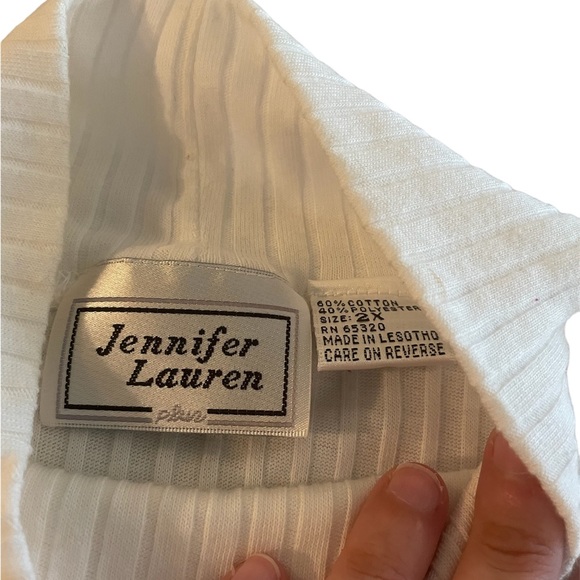 EUC Jennifer Lauren white turtle neck sweater - Picture 2 of 3